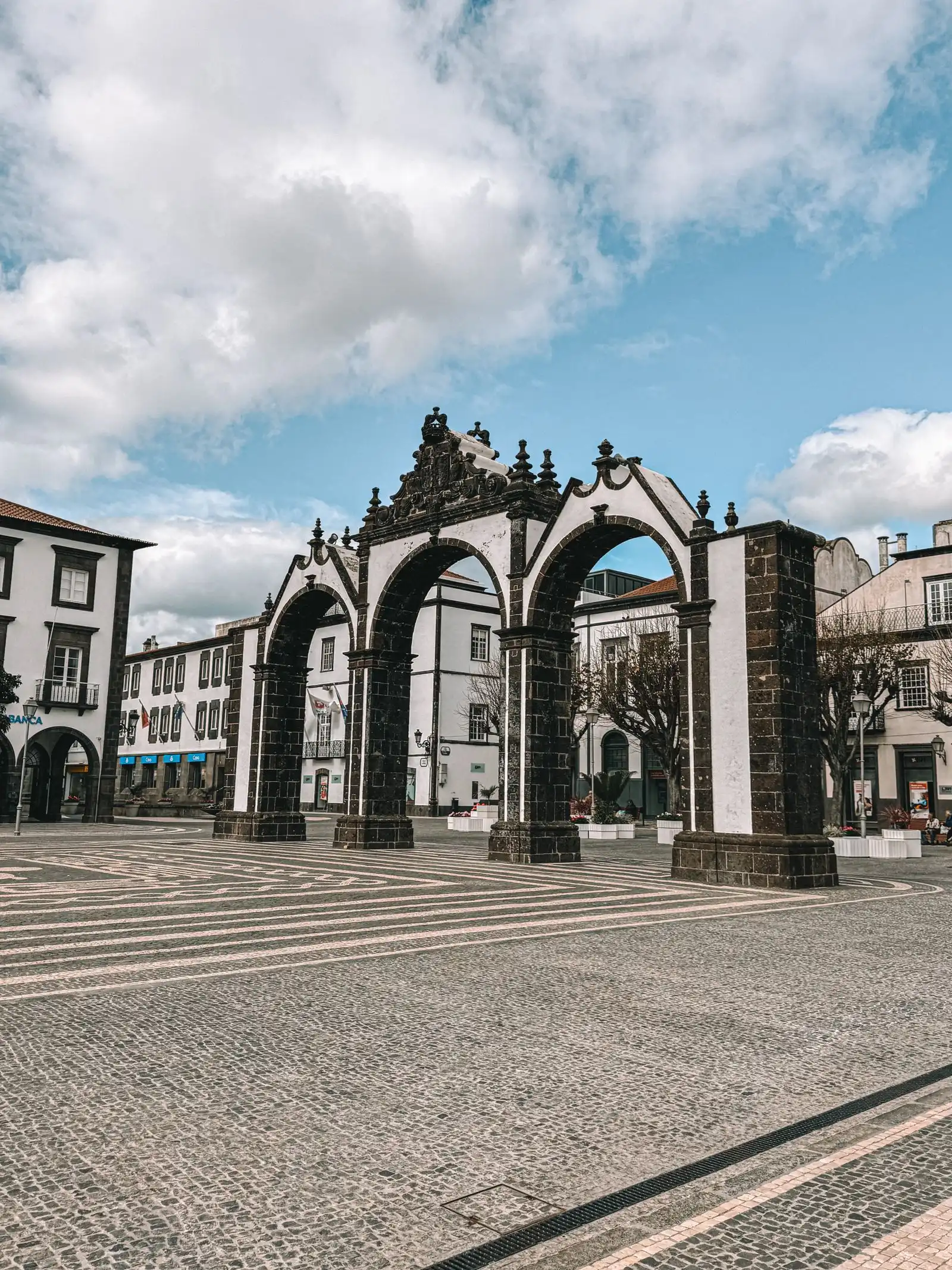 Portas da Cidade on a paved square in Ponta Delgada
